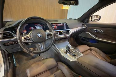 BMW 320iA
