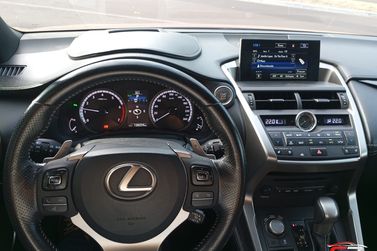 Lexus NX-200t