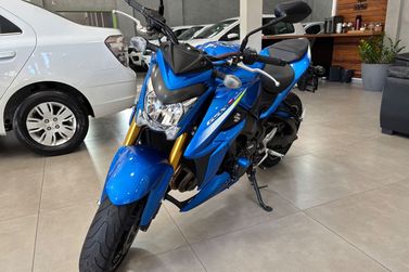SUZUKI GSX-S
