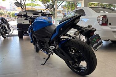 SUZUKI GSX-S
