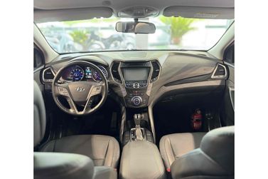 Hyundai Santa