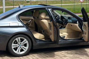 BMW 320iA