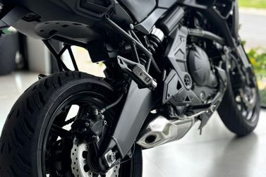KAWASAKI Versys