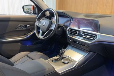 BMW 320iA