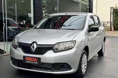 Renault SANDERO