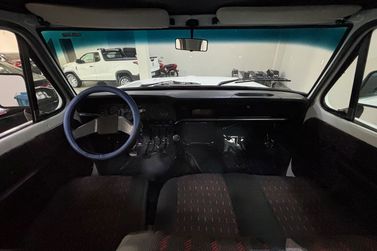 Ford F-1000