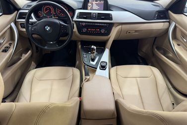 BMW 320iA