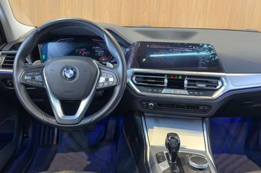 BMW 320iA