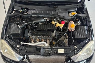 GM - Chevrolet Corsa