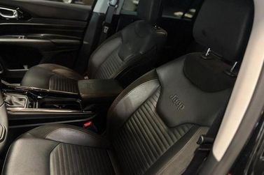 Jeep Commander