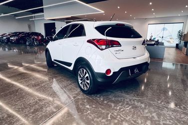 Hyundai HB20X