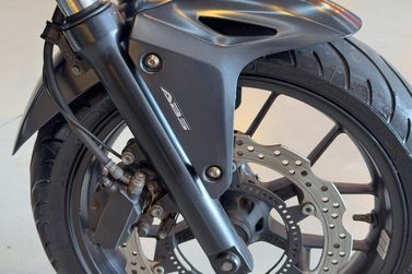 HONDA CB