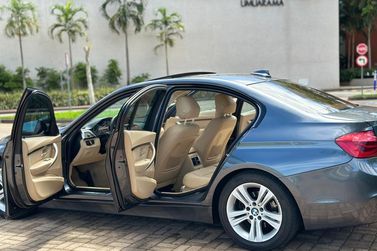 BMW 320iA