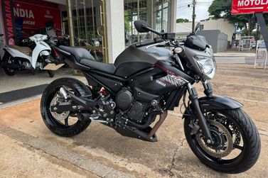 YAMAHA XJ6