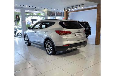 Hyundai Santa