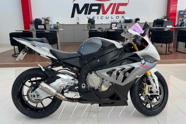 BMW S