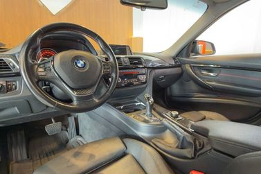 BMW 320iA