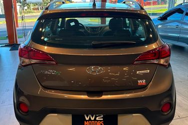 Hyundai HB20X