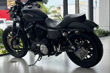 HARLEY-DAVIDSON XL