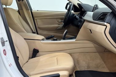 BMW 320iA