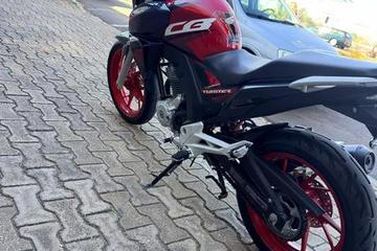 HONDA CB