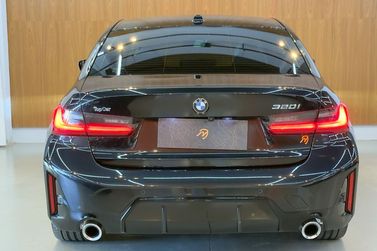 BMW 320iA