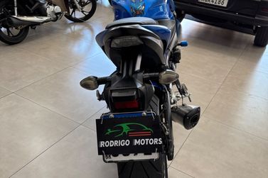 SUZUKI GSX-S