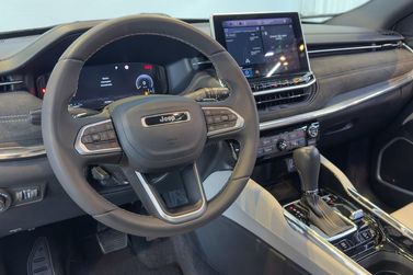 Jeep Commander