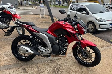 YAMAHA FZ25