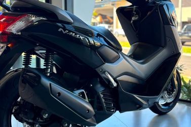 YAMAHA NMAX