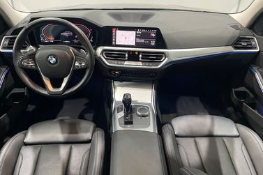 BMW 320iA