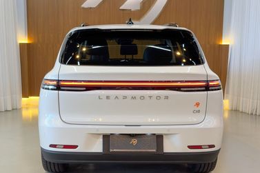 Leapmotor C10