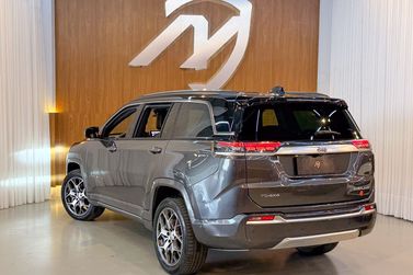 Jeep Commander