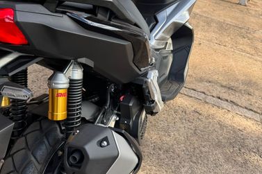 HONDA ADV