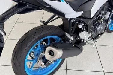 YAMAHA MT-03