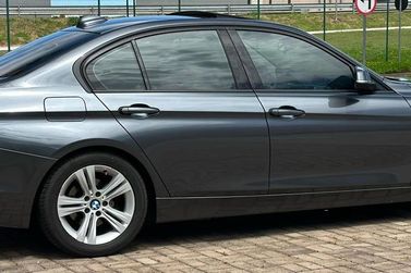 BMW 320iA