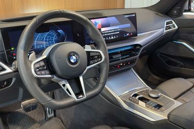 BMW 320iA
