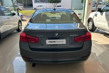 BMW 320iA