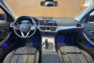 BMW 320iA