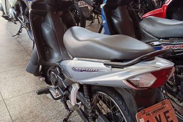 YAMAHA T115