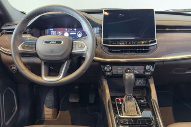 Jeep Commander