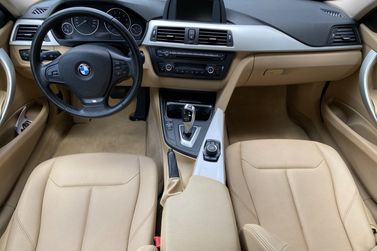 BMW 320iA