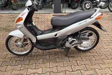 YAMAHA NEO
