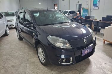 Renault SANDERO