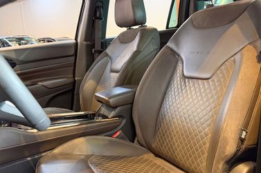 Jeep Commander