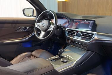 BMW 320iA