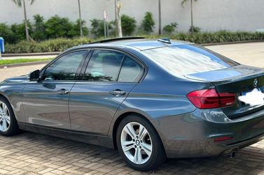 BMW 320iA