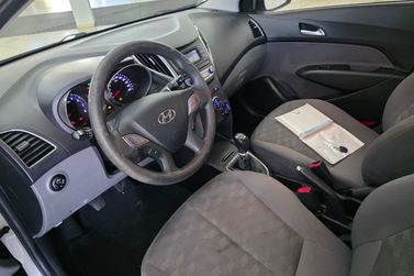 Hyundai HB20S