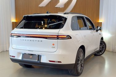Leapmotor C10