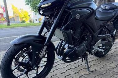 YAMAHA MT-03